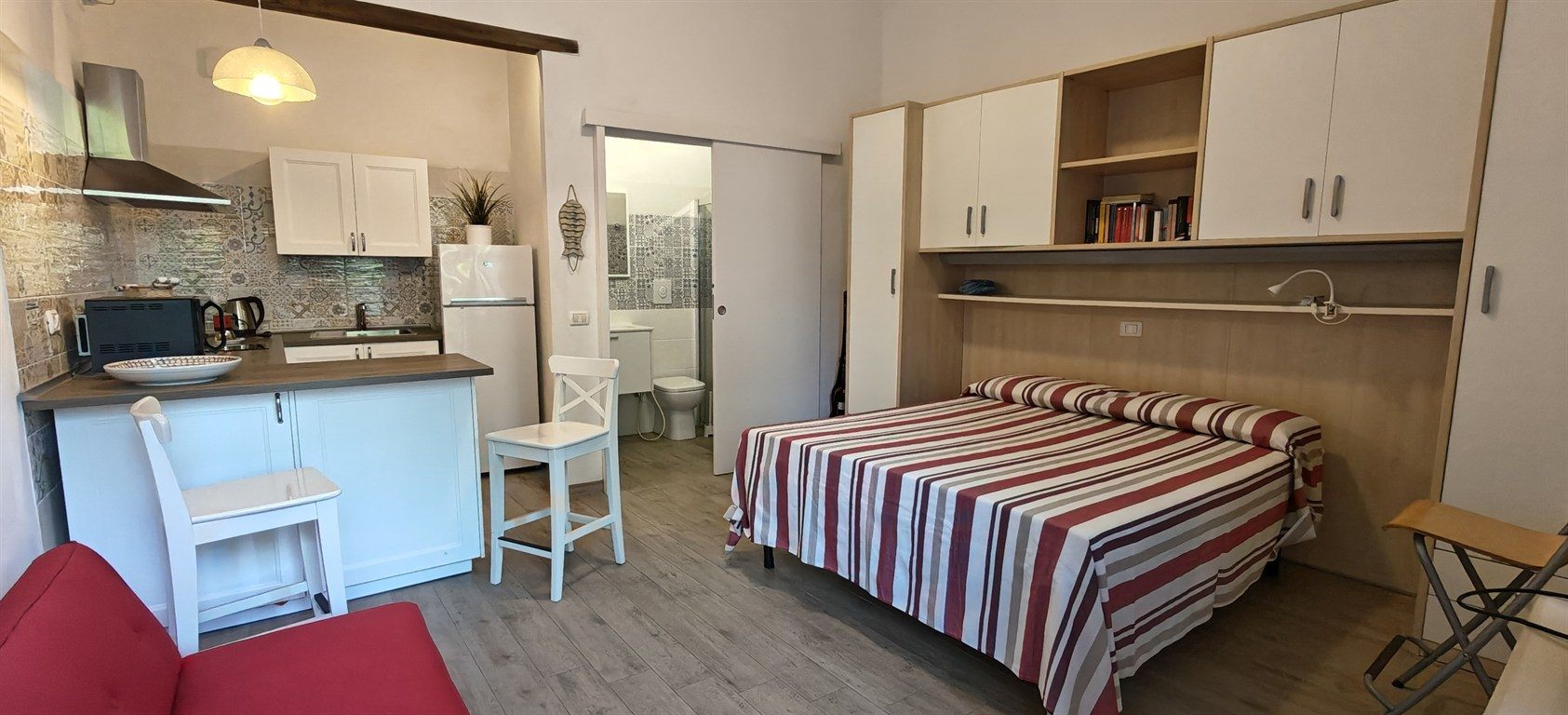 Monolocale ristrutturato con terrazza