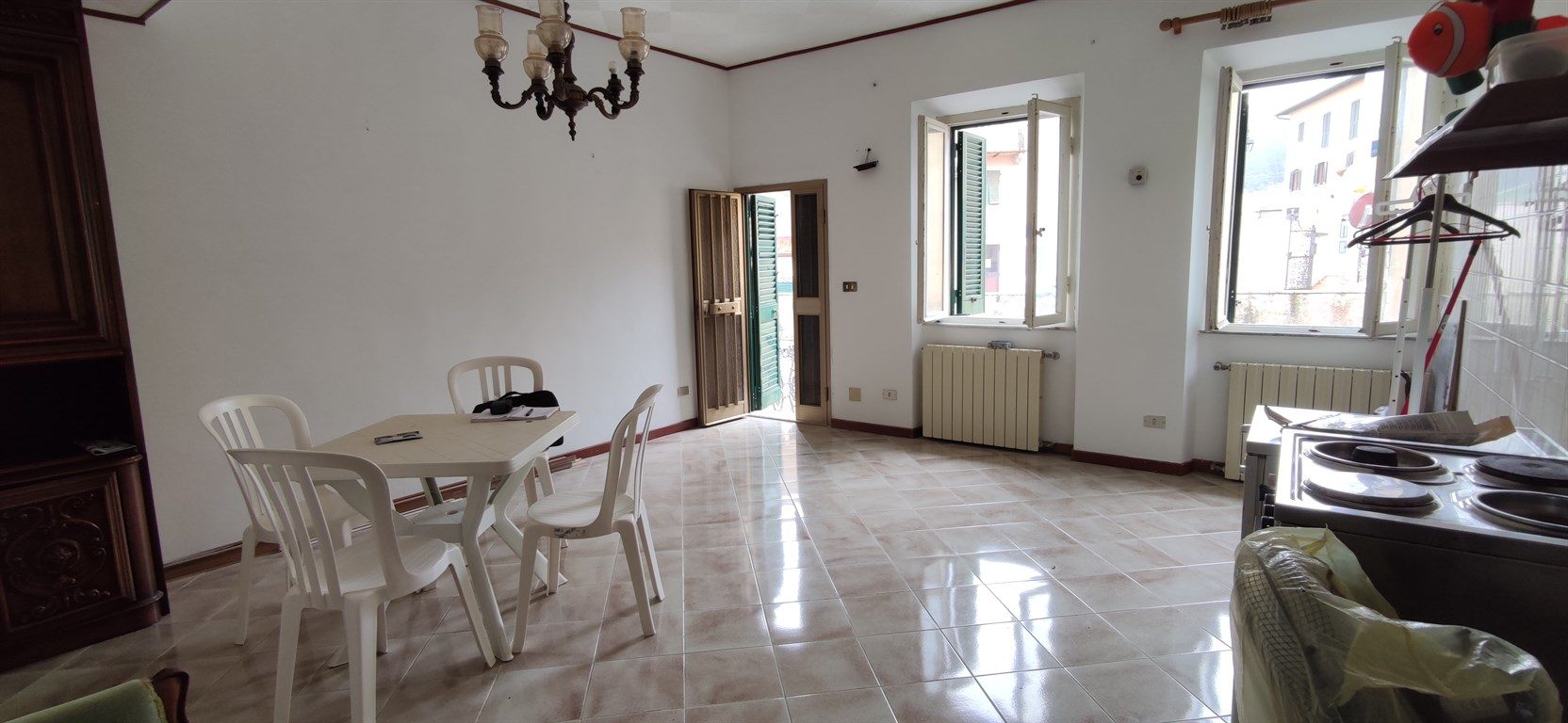 Trilocale in buono stato con ingresso indipendente